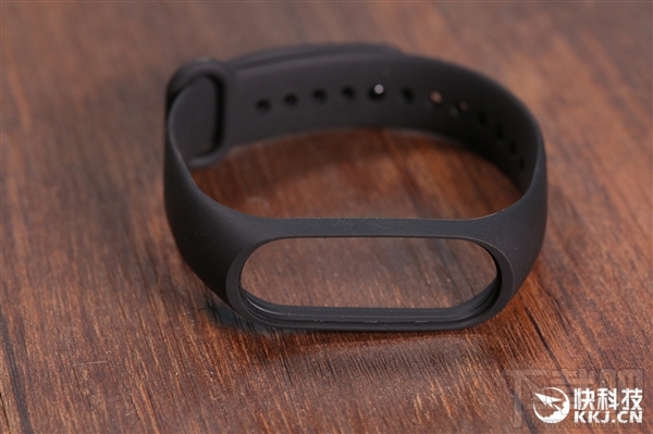 小米手环3图赏:造型圆润/屏幕大升级