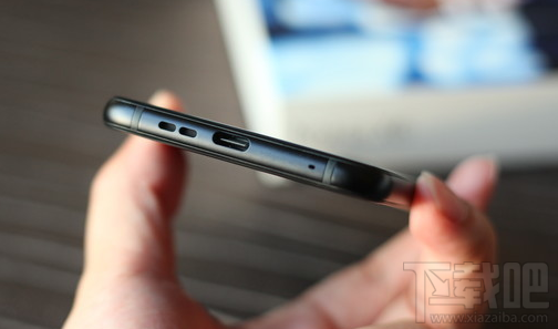 诺基亚X6怎么样?Nokia X6评测 创新搭配经典