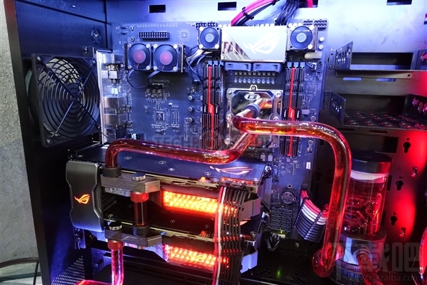 英特尔28核5GHz桌面CPU揭秘:14nm Skylake、265瓦