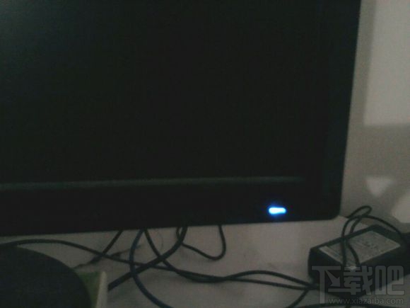 显示器不停闪,开不了机怎么办