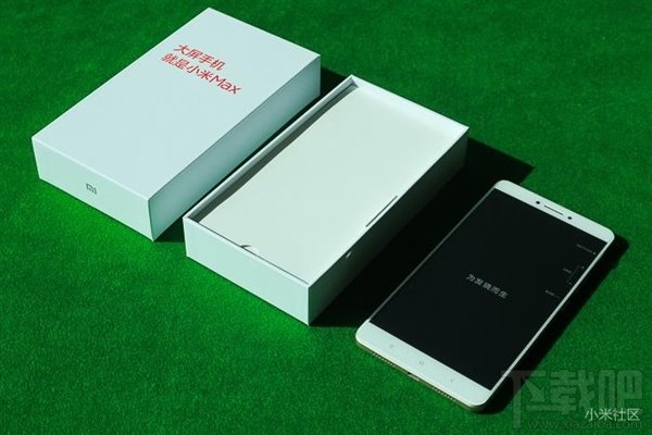 6.44英寸小米Max开箱图赏:包装盒亮了