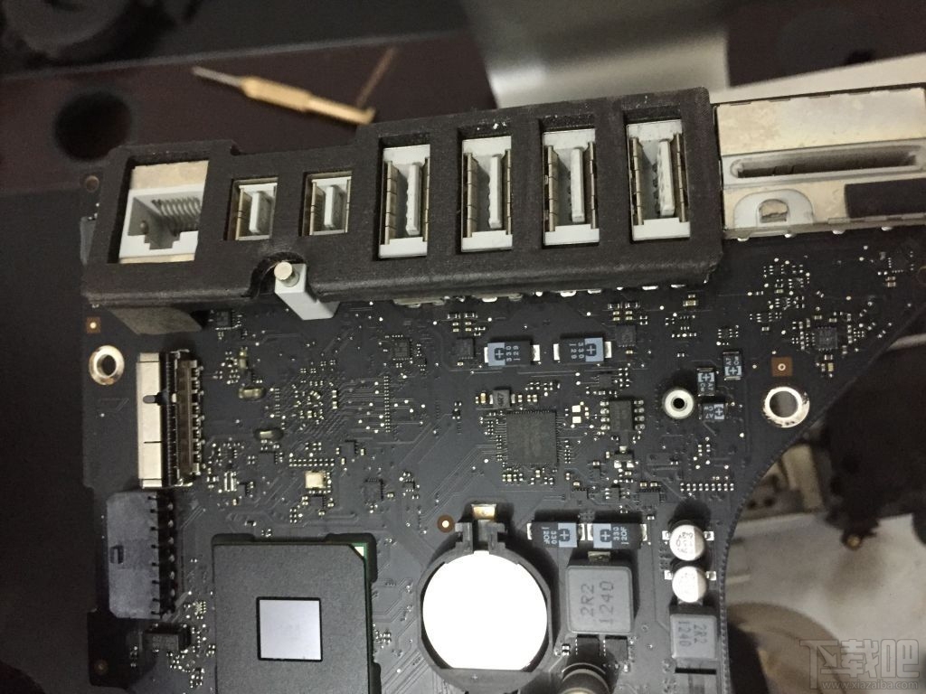 旧款iMac怎么更换机械硬盘?iMac加SSD固态硬盘教程