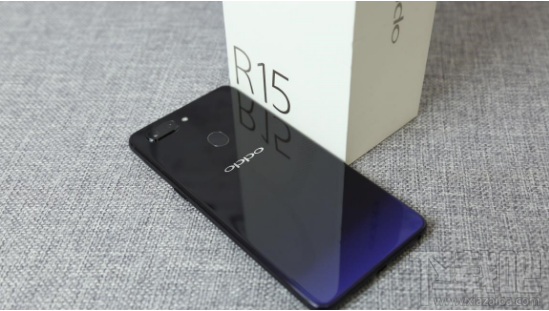 OPPO R15星空紫怎么样?OPPO R15星空紫手机体验评测