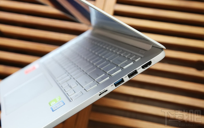 三星900X5T怎么样？15寸全金属三星 星曜900X5T评测