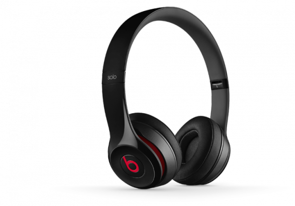 Beats Solo2耳机世界杯广告：iPhone、MacBook出镜
