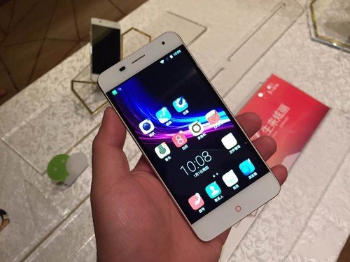 1499元+4700mAh电池，小辣椒9发布