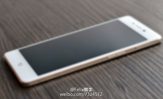 nubia全新手机My谍照曝光 转身遇见另一个自己