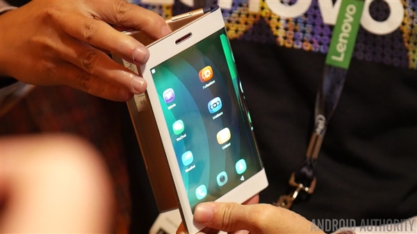 三星柔性屏手机Galaxy X或Q3亮相