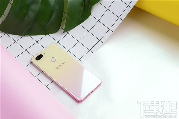 OPPOR15幻色粉版开箱图赏