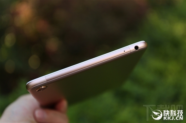 小米平板4开箱图赏:颜值赞