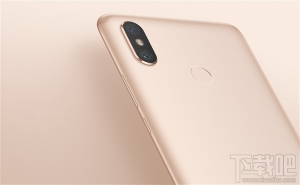 小米Max3正式发布:6.9寸巨屏+5500mAh电池