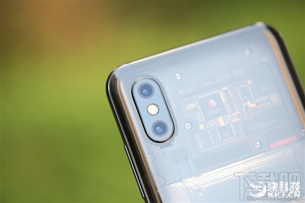 小米8透明探索版开箱图赏:细节如此精致