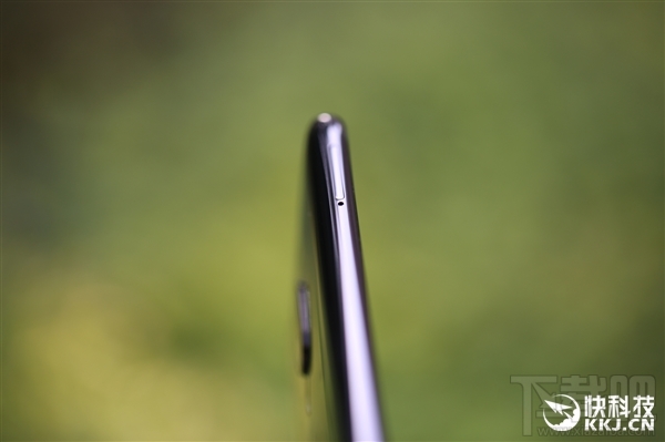 魅族16开箱图赏:3D四曲面玻璃机身