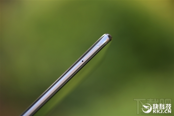 魅族16开箱图赏:3D四曲面玻璃机身