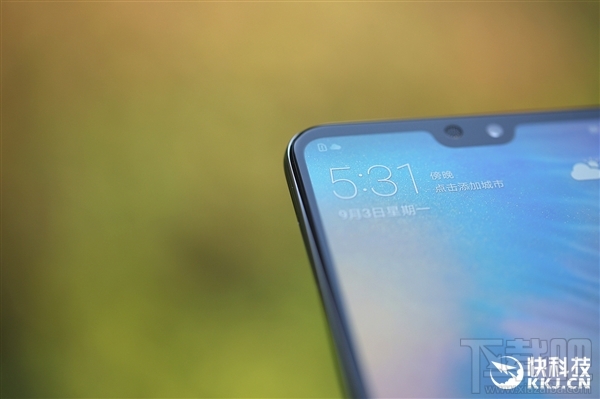 华为P20极光闪蝶版首发图赏:配色浪漫梦幻