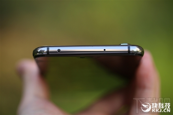 华为P20极光闪蝶版首发图赏:配色浪漫梦幻