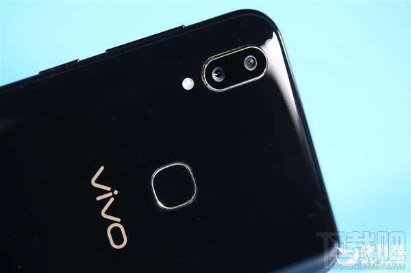 vivoZ3星夜黑开箱图赏：1598元