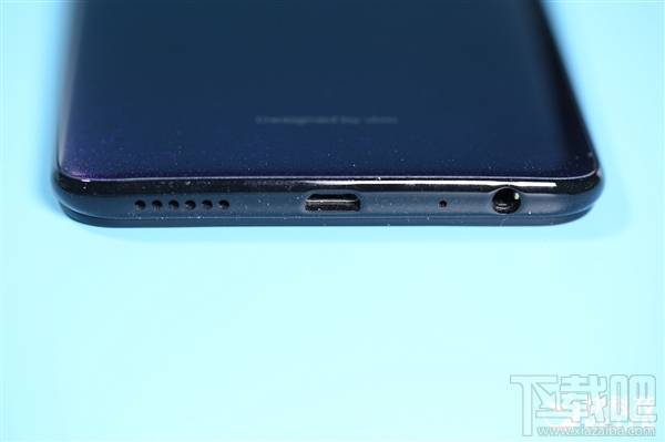 vivoZ3星夜黑开箱图赏：1598元