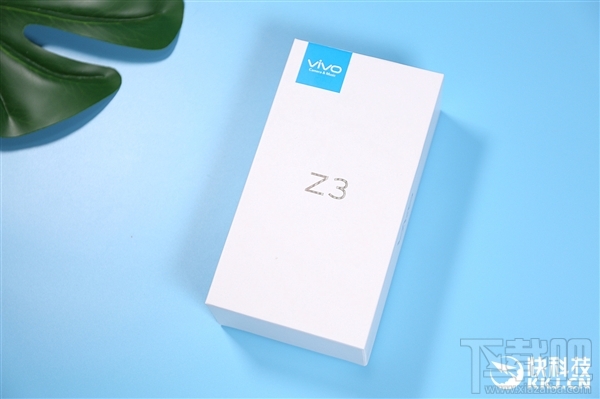 vivoZ3星夜黑开箱图赏：1598元