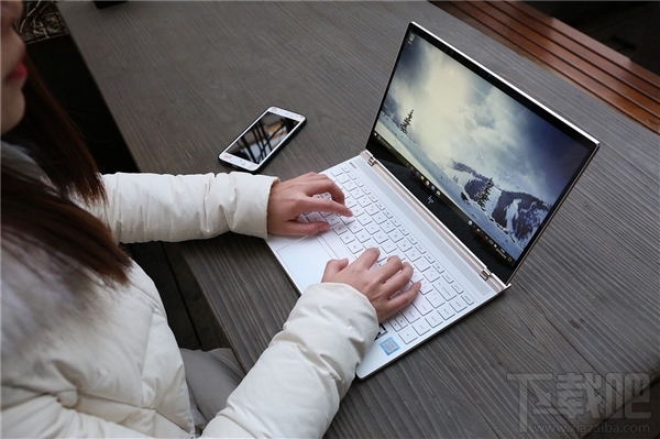 Win10新创举:PC接电话、收发短信