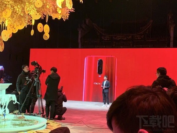 OPPOR17/R17Pro新年版发布:2799元起