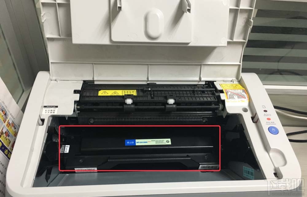 奔图p2080打印机硒鼓在哪更换？奔图打印机更换硒鼓的教程