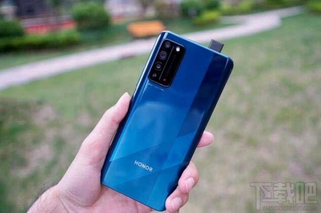 华为畅享Z和荣耀X10选哪款?华为畅享Z和荣耀X10区别对比评测