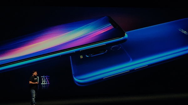魅族X8发布：刘海屏 1598元起！