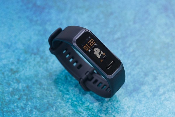 华为手环4怎么样？华为手环4详细评测